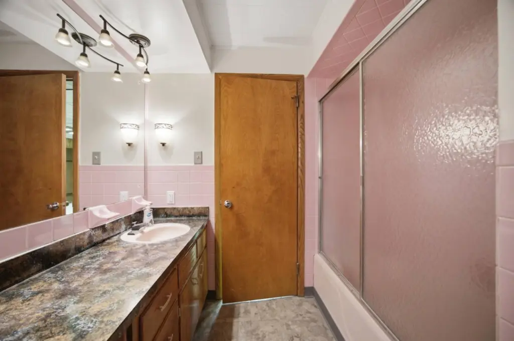 Picture 19