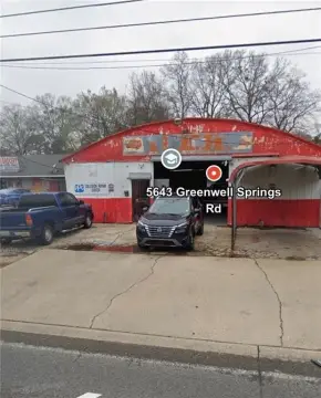 Warehouse with Automotive Shop Layout