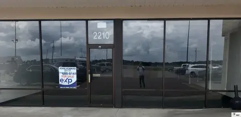 Commercial Building with Two Rental Units