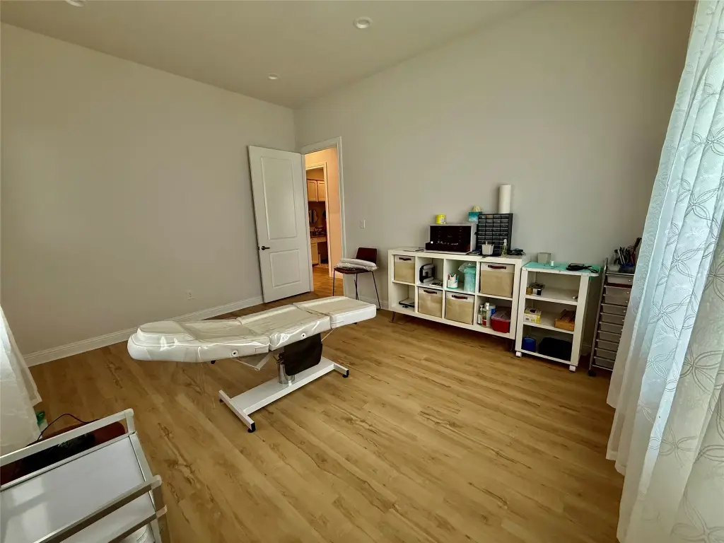 Picture 23