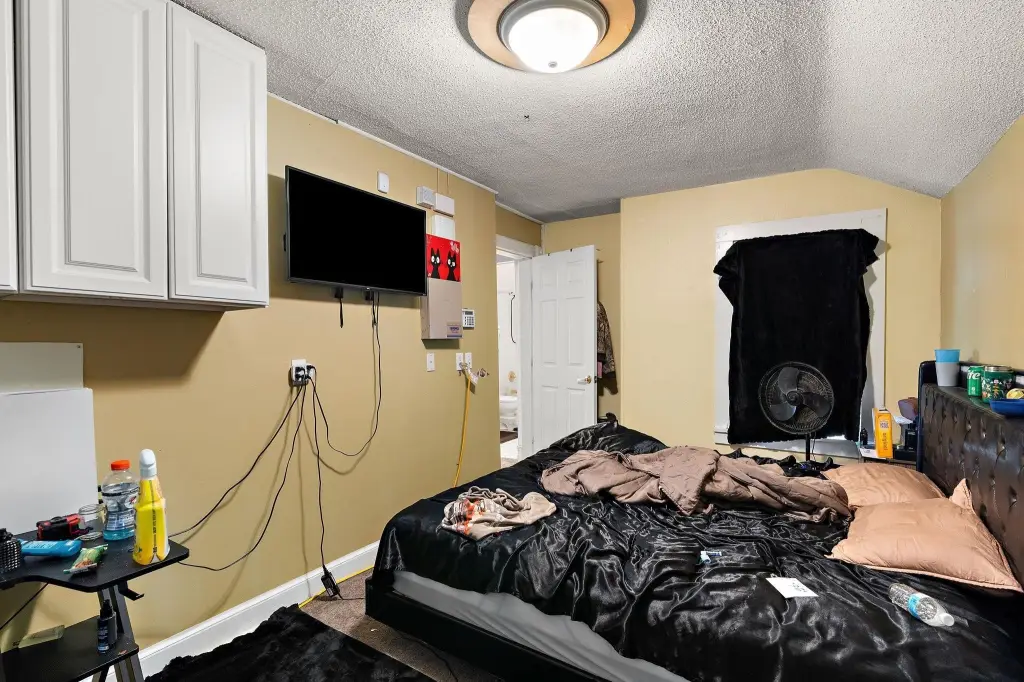 Picture 30