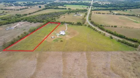 Unrestricted Land in Cumby, Texas