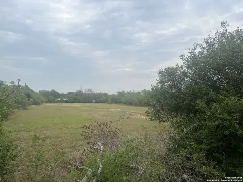 Unrestricted Land - San Antonio, TX