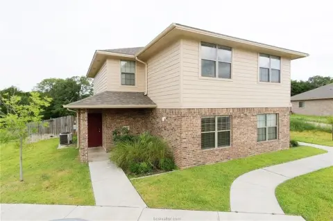 College Station Duplex with Large Yard