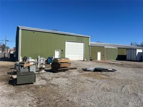 Versatile Commercial Buildings in Mount Olive