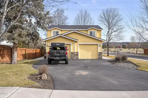 Duplex with Golf Course Views