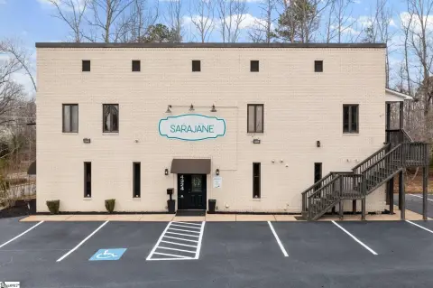 Versatile Commercial Building, Boiling Springs