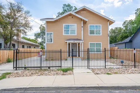 Furnished Fourplex Near Downtown San Antonio