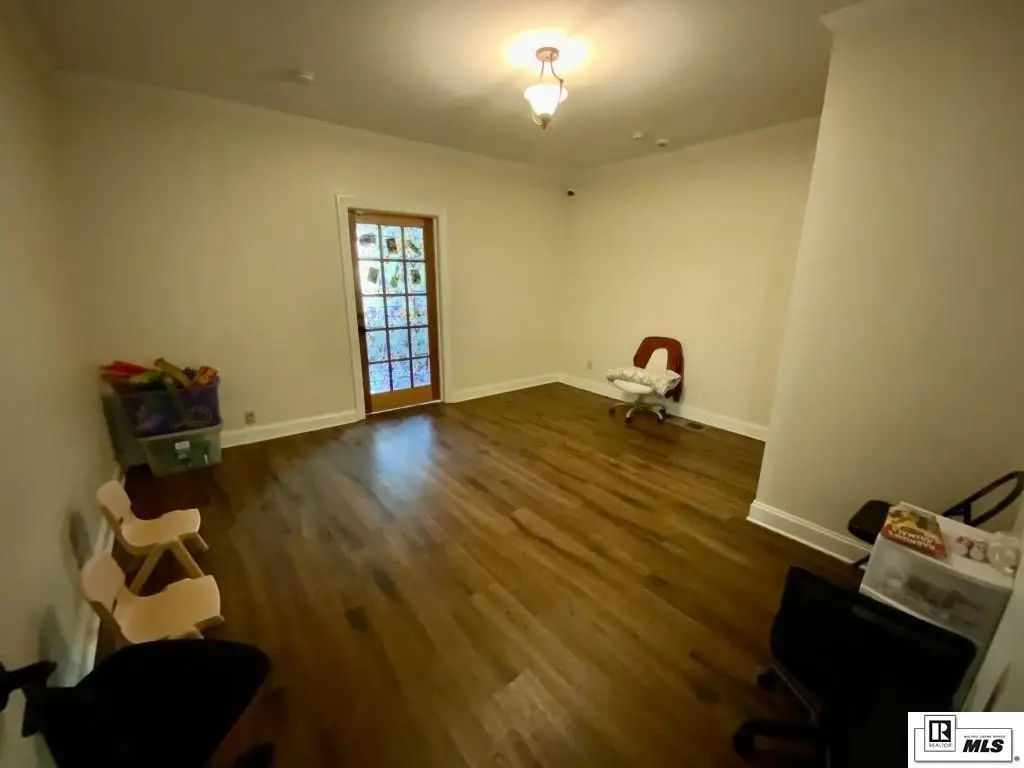 Picture 11