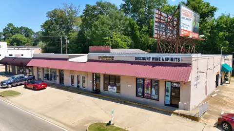 Tupelo Commercial Investment Opportunity