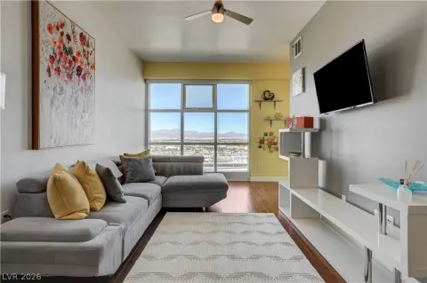 Las Vegas High-Rise Condo
