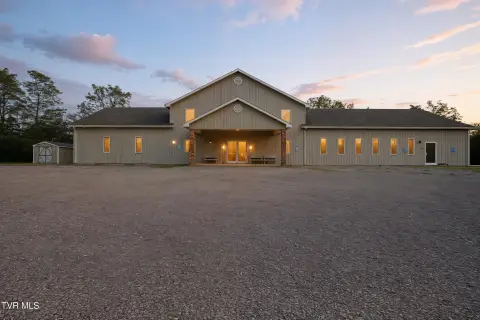 Versatile Building in Castlewood, VA