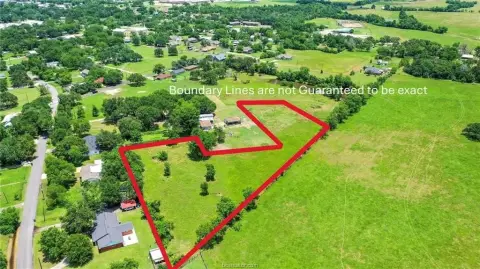 Residential Land in Madisonville, TX
