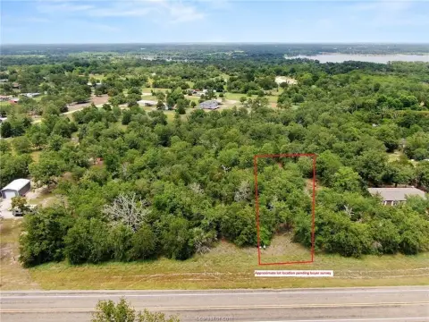 Heavily Wooded Lot Near Lake Somerville