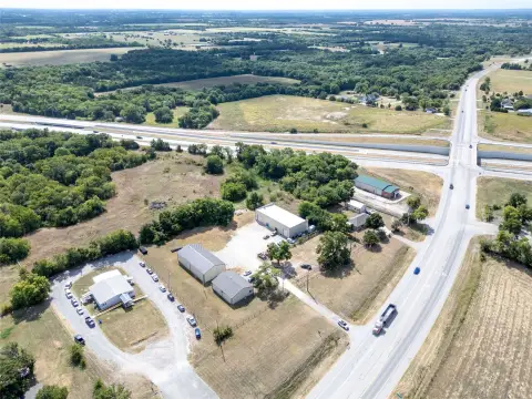 3-Shop Flex Property