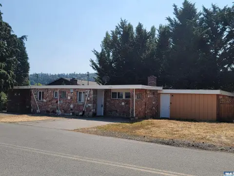 Updated Two-Unit Duplex