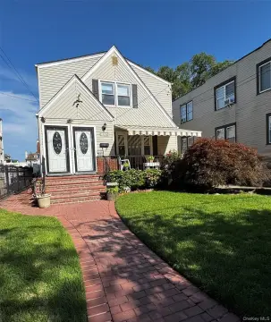 Detached Duplex with Finished Basement