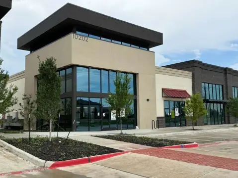 Coit Road Storefront Retail Unit
