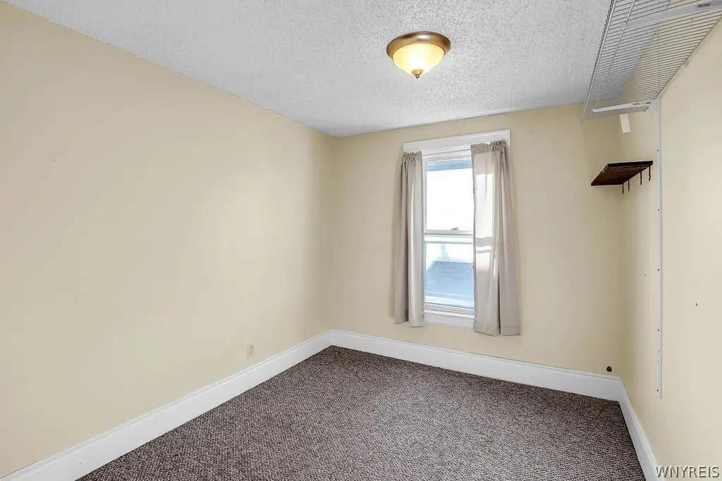 Picture 25