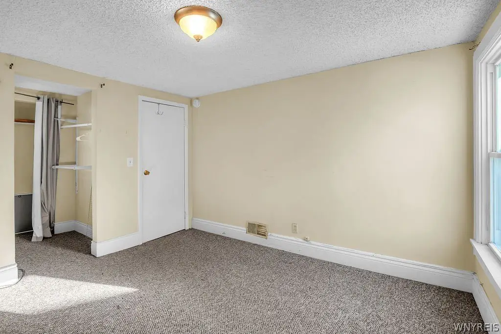 Picture 28