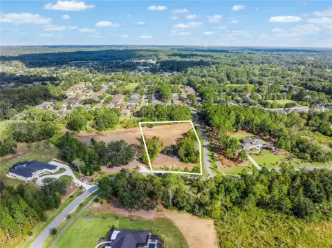 Prime Corner Homesite in Newberry, FL