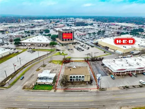 Prime Waco Commercial Building