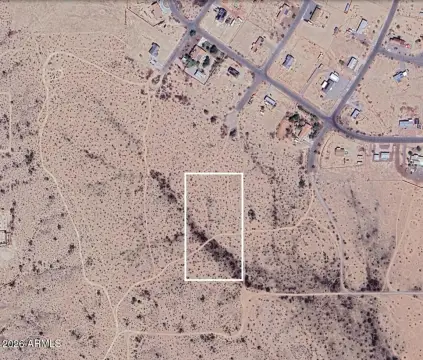 Expansive Land Parcel in Tonopah