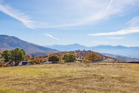 Residential Lots in Saddle Ridge