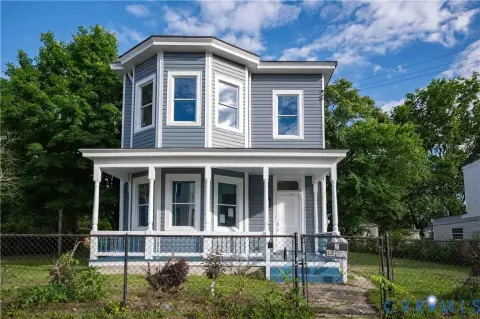 Renovated Duplex with Separate Entrances