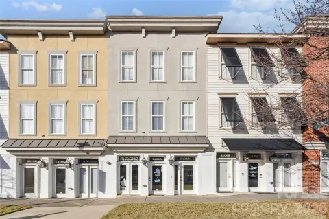 Ayrsley Mixed-Use Landmark Property