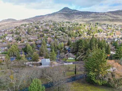 Residential Lots in East Medford