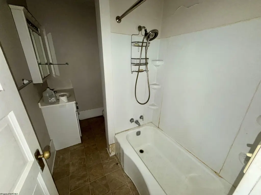 Picture 30