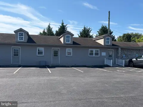 Retail Space with Parking