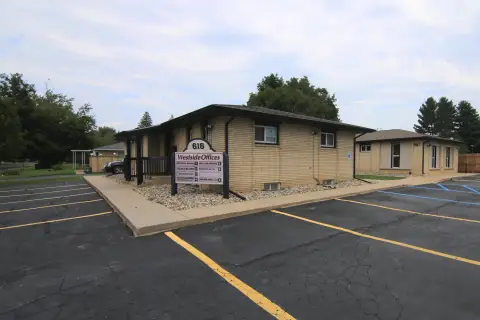 Mixed-Use Property with Salon Suite
