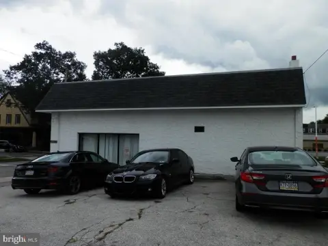 Retail or Office Space Available