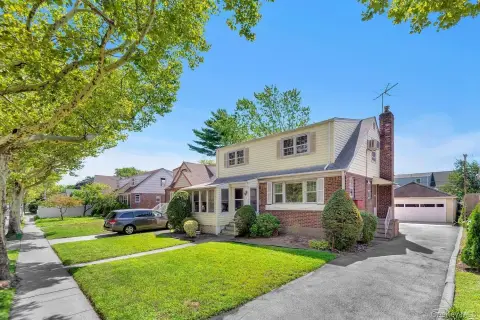 Renovated Duplex with Garage