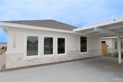 New Triplex in Rio Grande