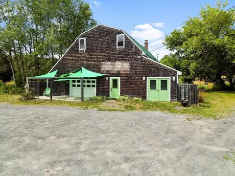 Prime Commercial Building in Oakland