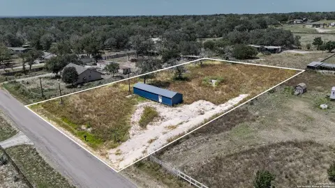 Unrestricted Land in Somerset, TX