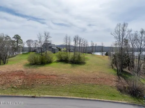Residential Land in Harriman, TN
