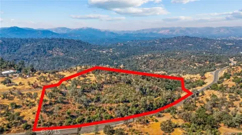 Mariposa Foothills 29+ Acre Parcel