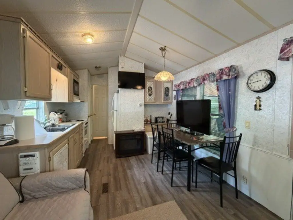 Picture 6