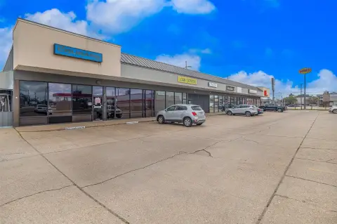 Open Retail Space with Stockroom