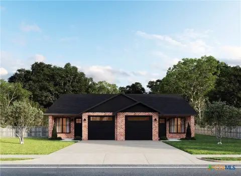 Charming Duplex in Prime Location