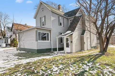 Elkhart Fourplex with Tenant Income