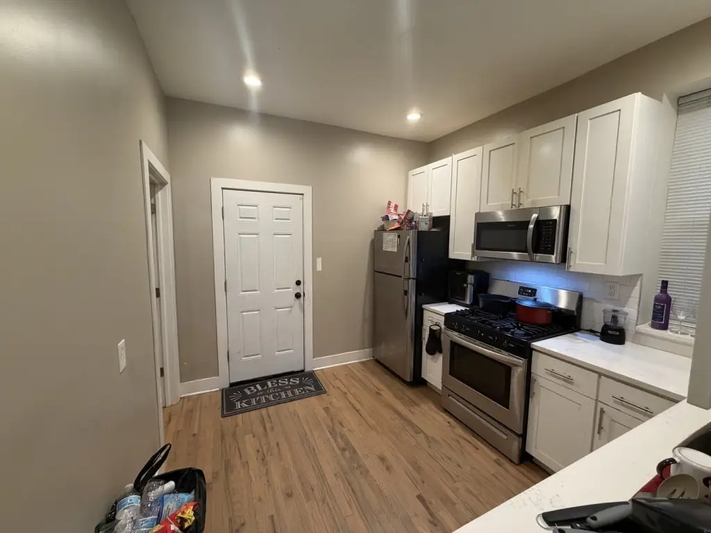 Picture 4