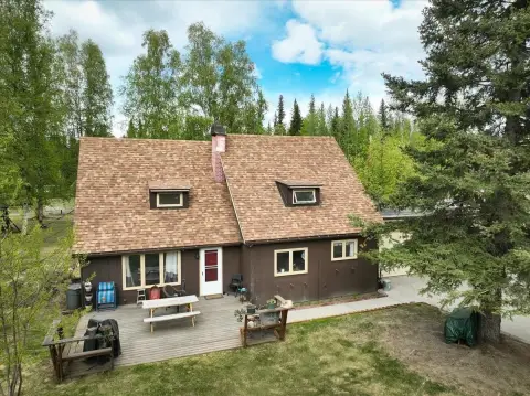 Residential Income Triplex with Garage