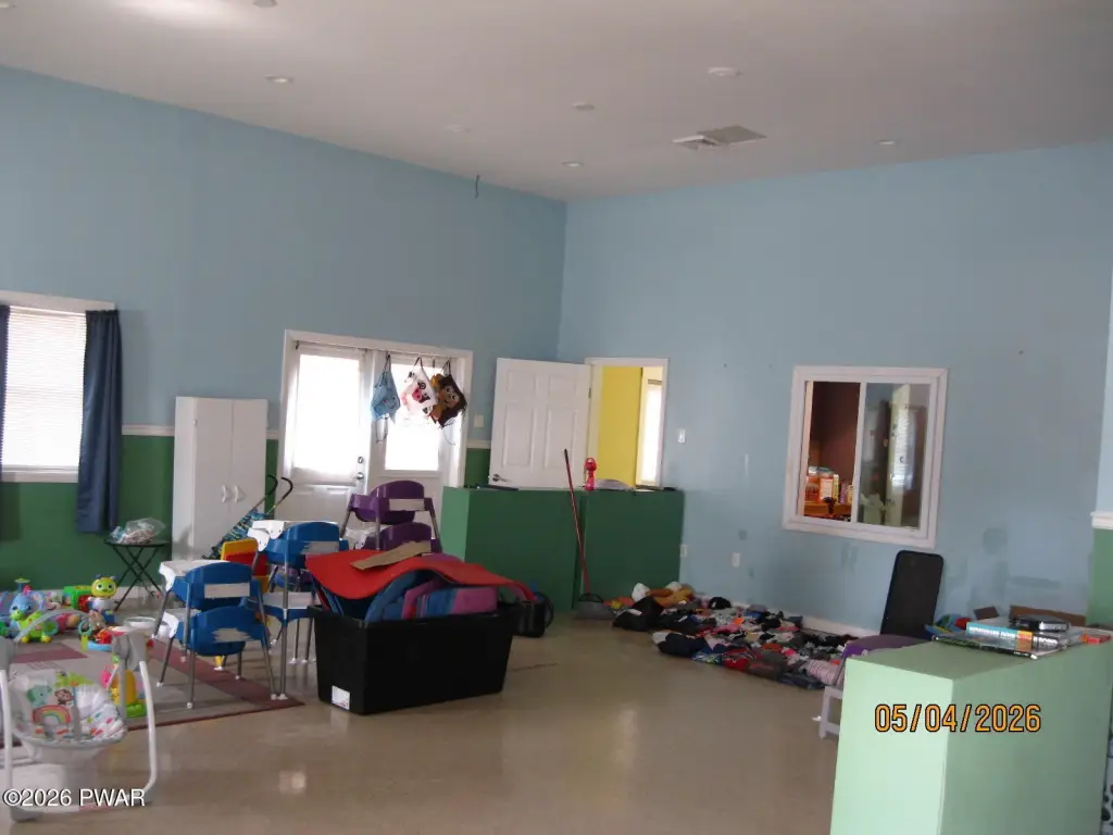 Picture 9