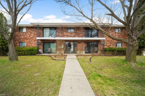 Solid Brick 8-Unit Building