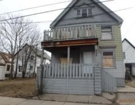 Milwaukee Duplex Tax Foreclosure Opportunity